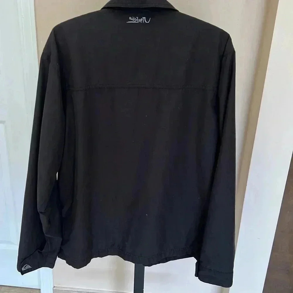 (32) quicksilver jacket - Picture 3 of 3